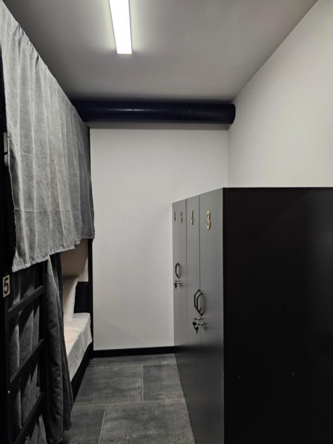 Orion Hostel Jerevan Buitenkant foto
