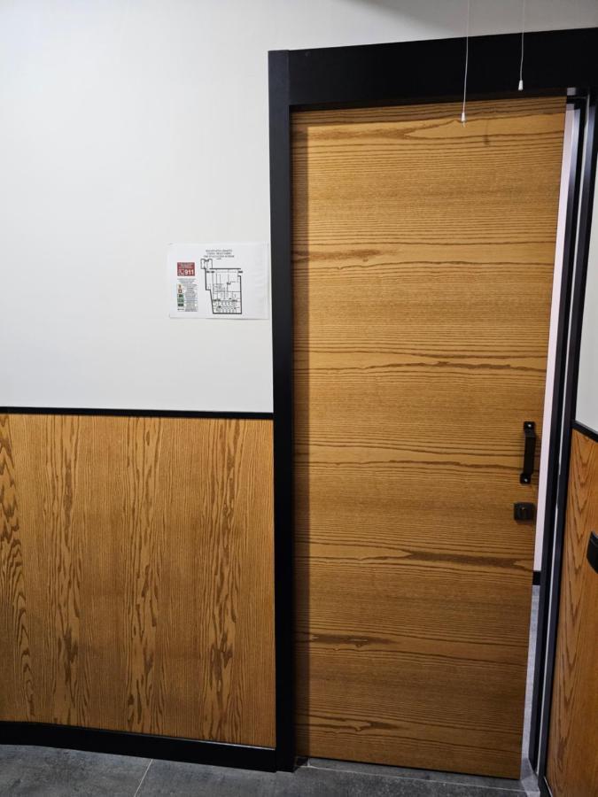 Orion Hostel Jerevan Buitenkant foto