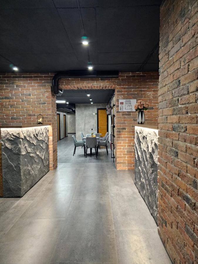 Orion Hostel Jerevan Buitenkant foto
